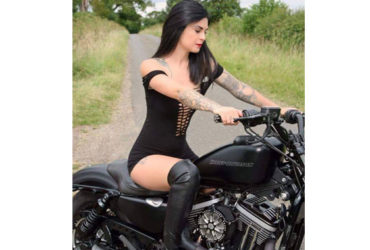 Hot chicks best sale riding motorcycles